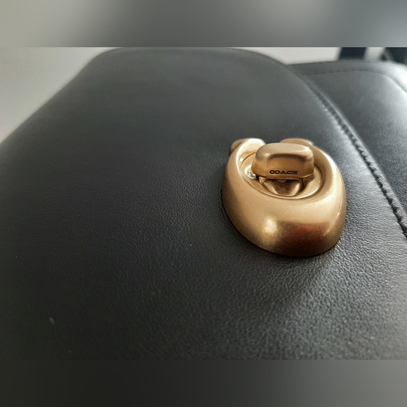 Coach Madison Shoulder Bag - Picture 8 of 11